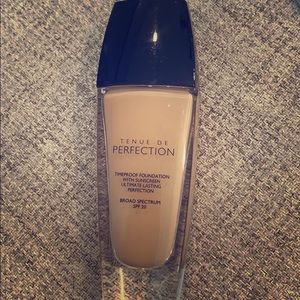 ♥️ Guerlain foundation Ultimate Lasting ♥️